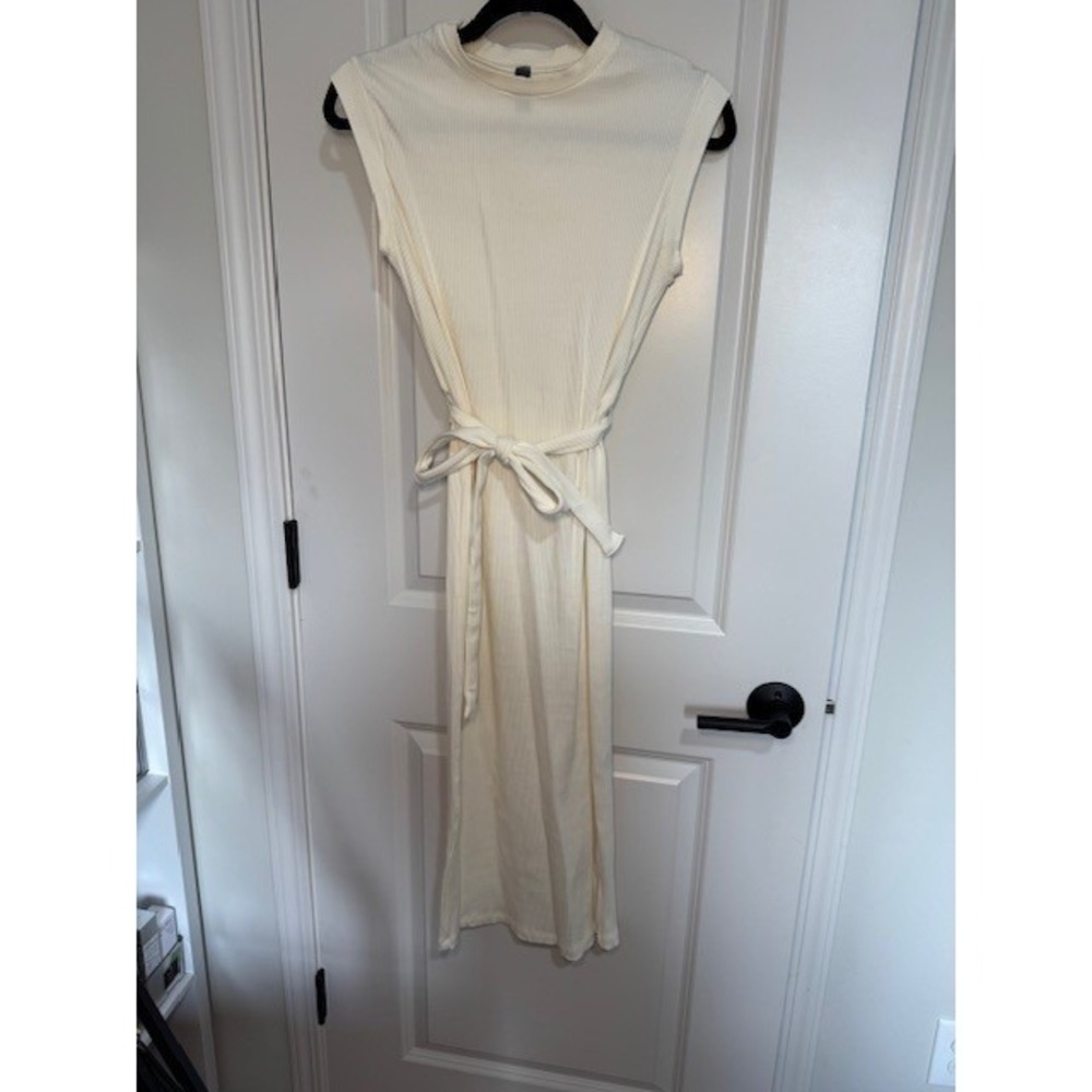 Alya Ribbed Knit Midi Dress Sleeveless Cream Casual w/ Belt Size M